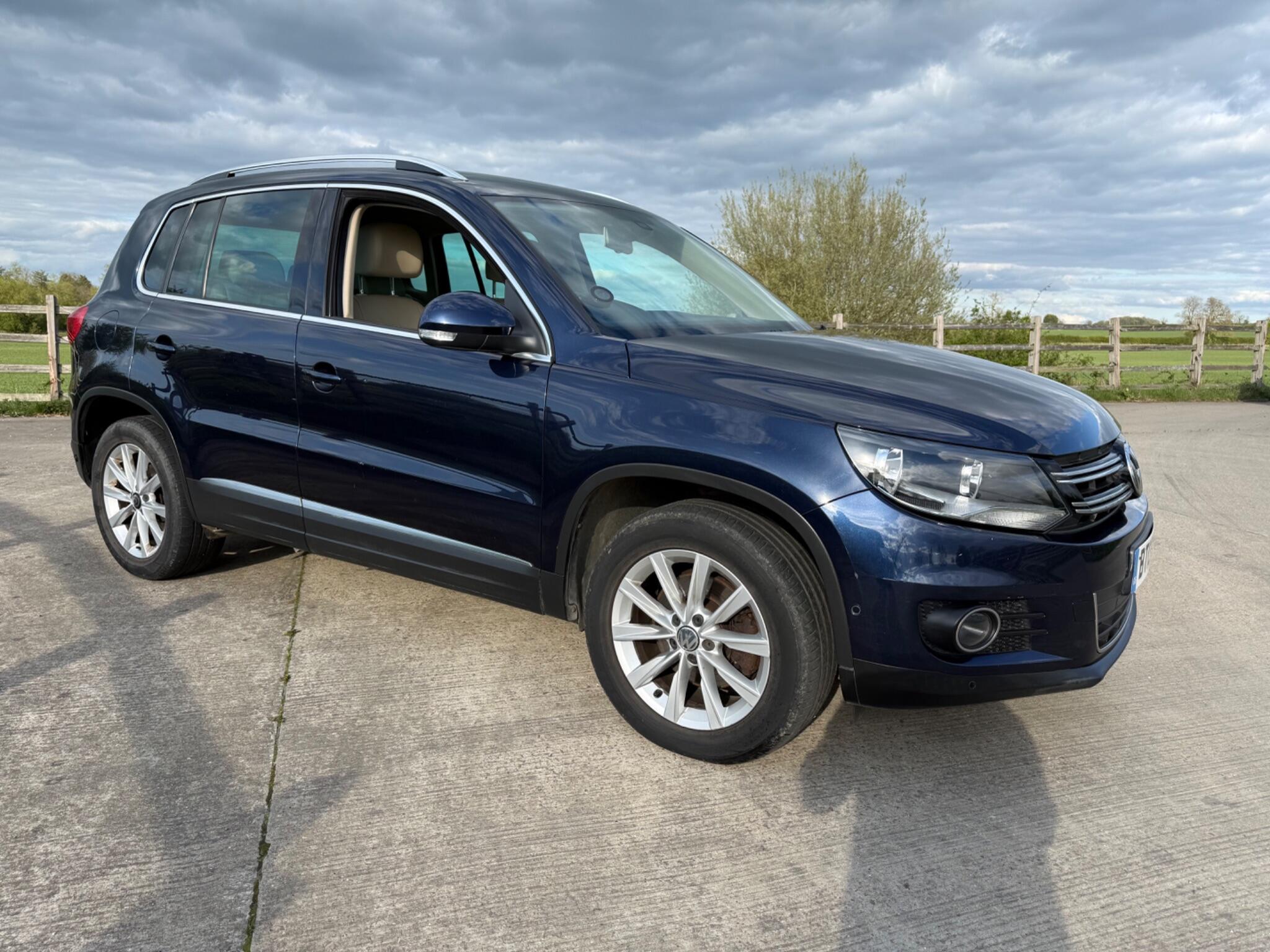 Volkswagen Tiguan 2.0 TDI BlueMotion Tech SE 4WD Euro 5 (s/s) 5dr — photo 51 of 100